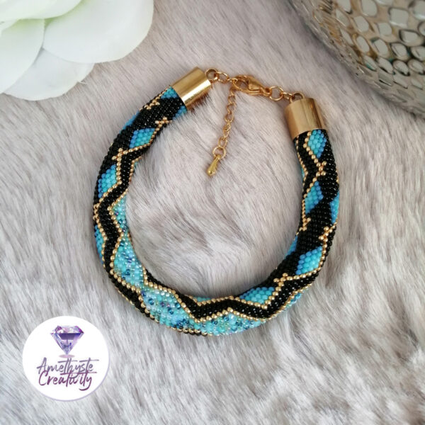 ♡ Collection “Once de Charmes” : Bracelet Crocheté Acier Inoxydable en Spirales avec Perles Miyukis