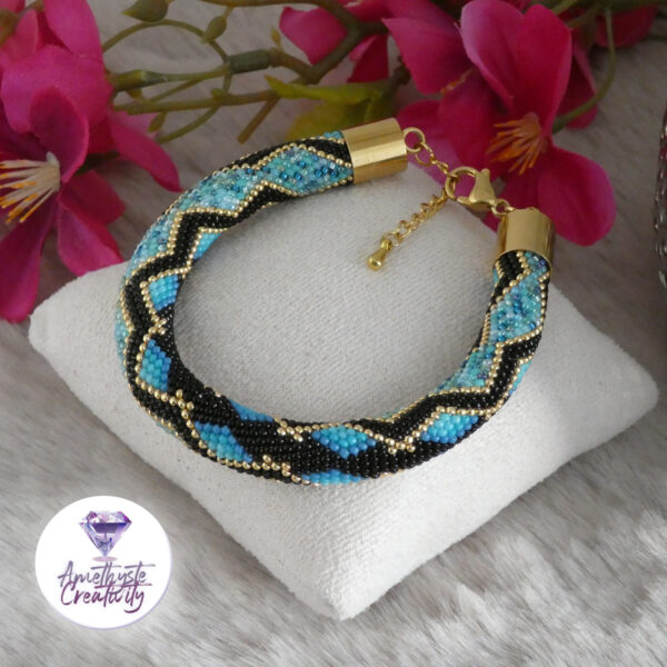 ♡ Collection “Once de Charmes” : Bracelet Crocheté Acier Inoxydable en Spirales avec Perles Miyukis