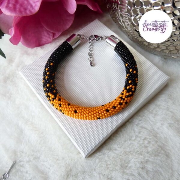 LES DEGRADES || Bracelet Crocheté Fait Main en Acier Inoxydable et Perles “Miyuki” – Noir & Orange