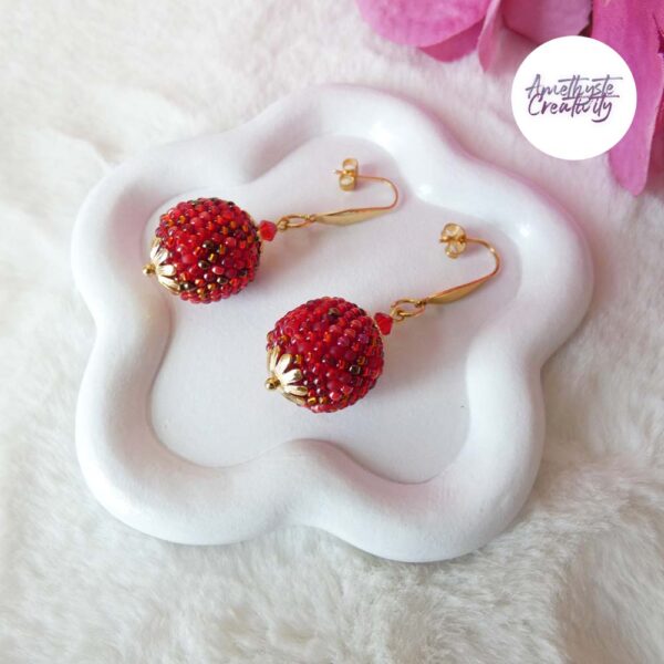 SYRA || Boucles d’oreilles Crochetées Boules de 17 mm en Perles “Miyuki” et Acier Inoxydable