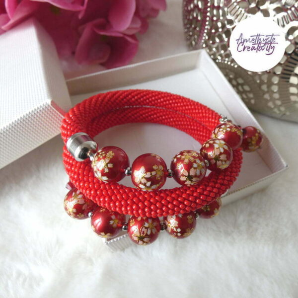Collection “Tensha” :  Bracelet Mémoire Sans Fermoir Crocheté Fait Main en Perles “Miyuki” & Perles Tensha – Rouge
