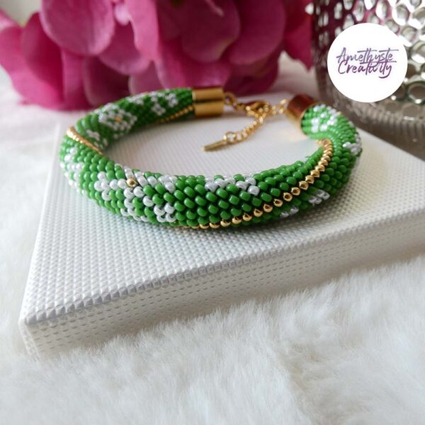 ETOILE DES NEIGES || Bracelet Crocheté Fait Main en Acier Inoxydable et Perles “Miyuki” – Vert & Doré