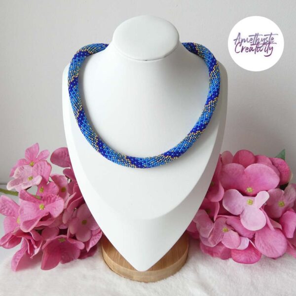 Collier Crocheté Fait Main En Perles “Miyuki” – Bleu & Doré