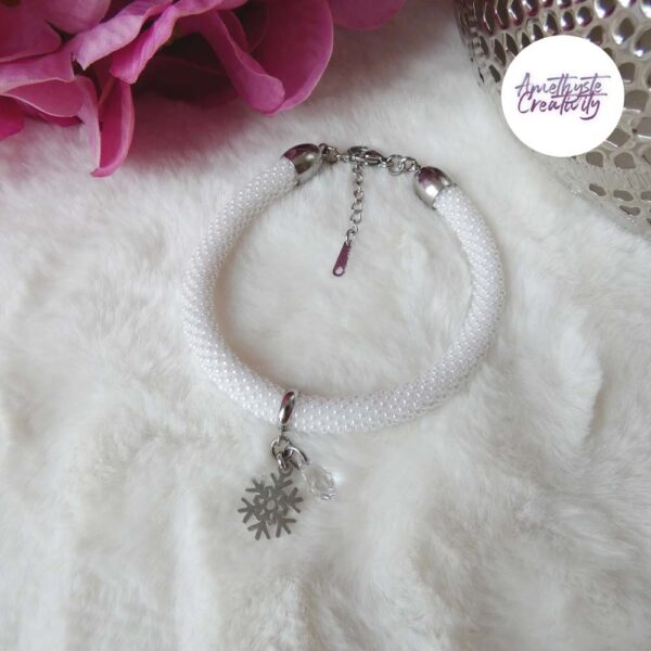 Bracelet Fin Crocheté Acier Inoxydable en Spirales avec Perles “Miyuki” – Blanc Nacré