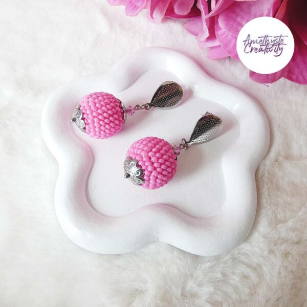 CALIA || Boucles d’oreilles Crochetées Boules de 17 mm en Perles “Miyuki” et Acier Inoxydable