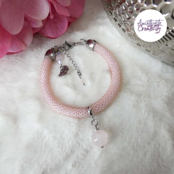 BUTTERFLY || Bracelet Crocheté Fait Main En Acier Inoxydable Et Perles “Miyuki” & Quartz Rose – Image 3