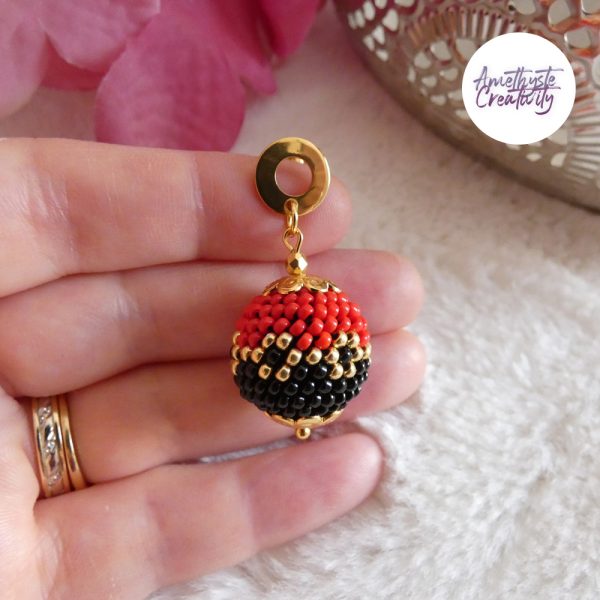 LYSEA || Boucles d'oreilles Crochetées Fait Main en Acier Inoxydable et Perles “Miyuki” - Noir & Rouge