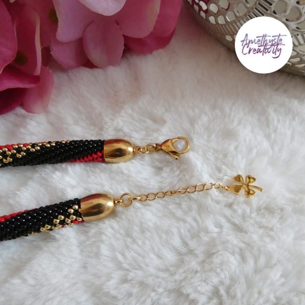 LYSEA || Colliier Crocheté Fait Main en Acier Inoxydable et Perles “Miyuki” - Noir & Rouge