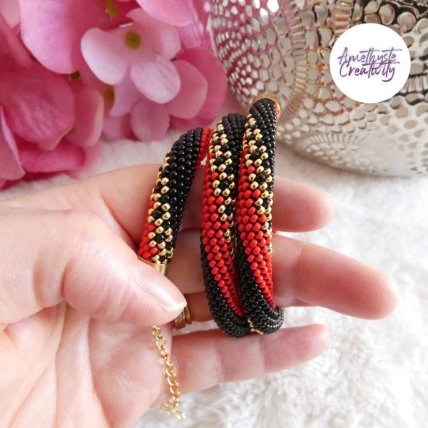 LYSEA || Colliier Crocheté Fait Main en Acier Inoxydable et Perles “Miyuki” - Noir & Rouge