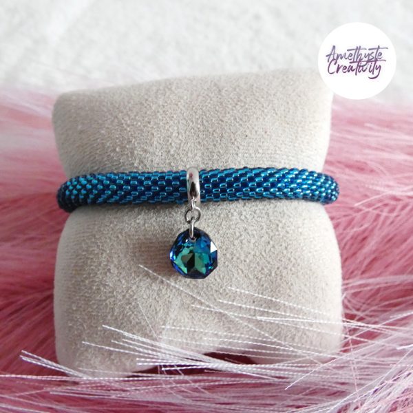 SAPHYRA || Bracelet Fin avec Breloque Fait Main Crocheté En Perles “Miyuki” - Bleu Saphir
