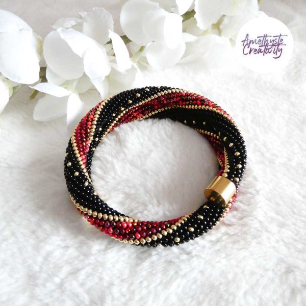 MINIMAL CHIC || Bracelet Mémoire Sans Fermoir Crocheté Fait Main en Perles « Miyuki » – Rouge