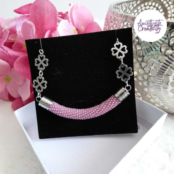 FLOREA || Collier Ras de cou Avec Pendentif Crocheté Fait Main En Acier Inoxydable Et Perles “Miyuki”