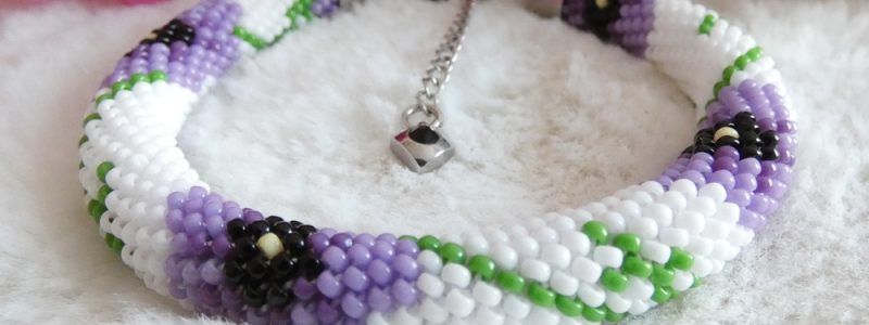 POPPY || Bracelet Crocheté Fait Main en Acier Inoxydable et Perles “Miyuki” - Blanc & Violet